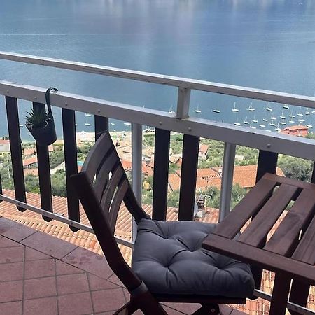 Sheila House Lägenhet Brenzone sul Garda Exteriör bild