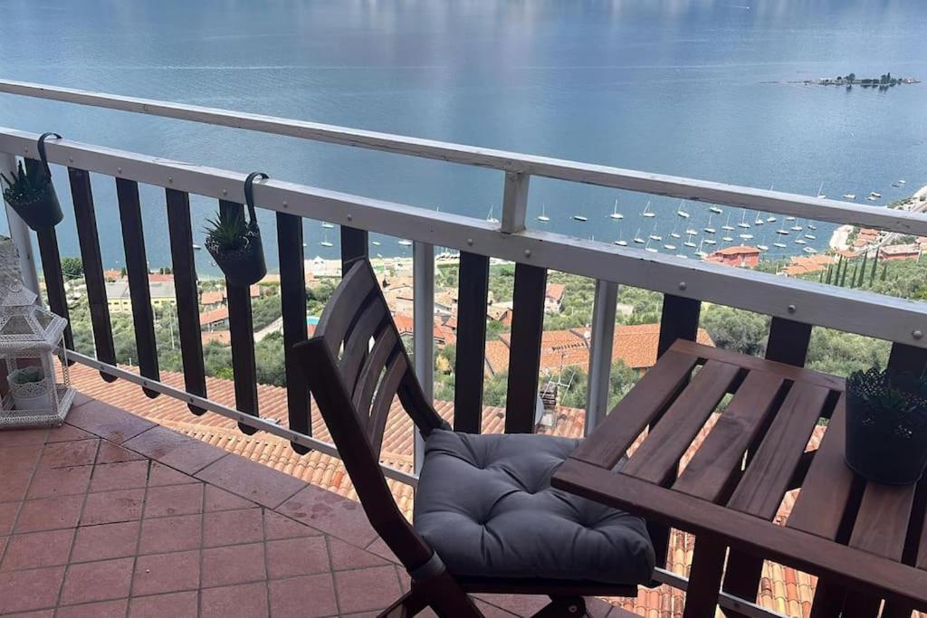 Sheila House Lägenhet Brenzone sul Garda Exteriör bild