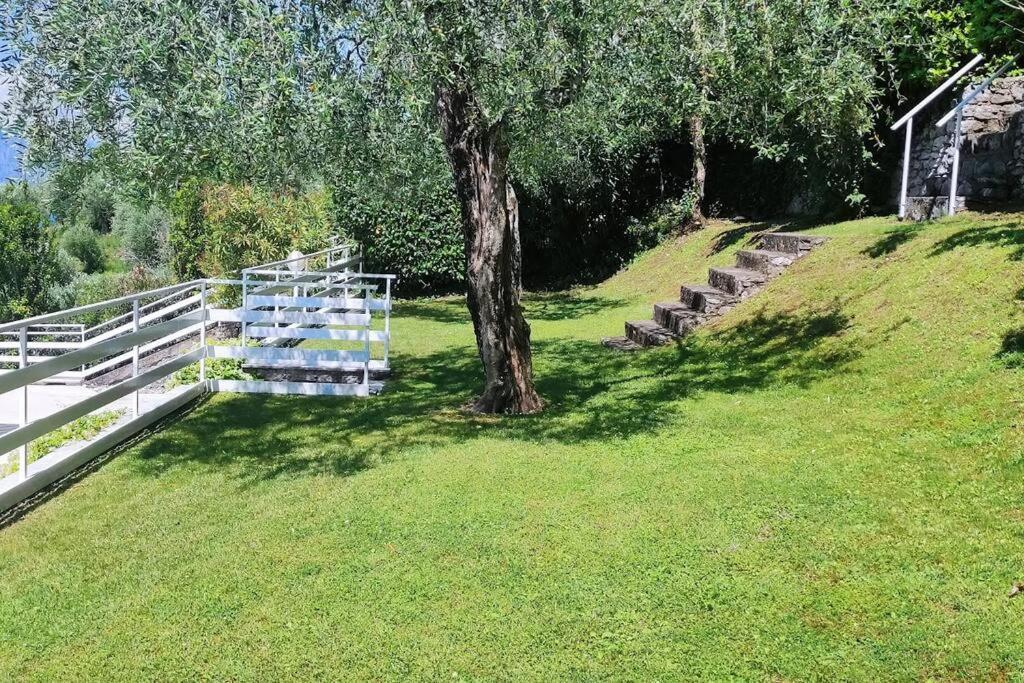 Sheila House Lägenhet Brenzone sul Garda Exteriör bild